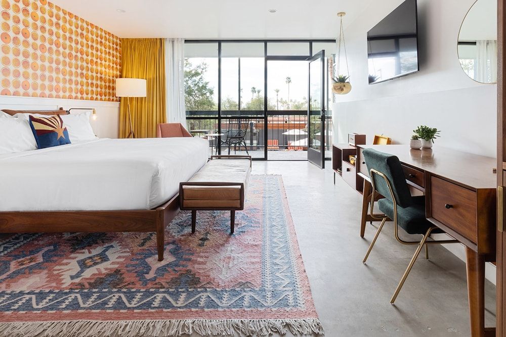 undefined Rise Uptown Hotel 4