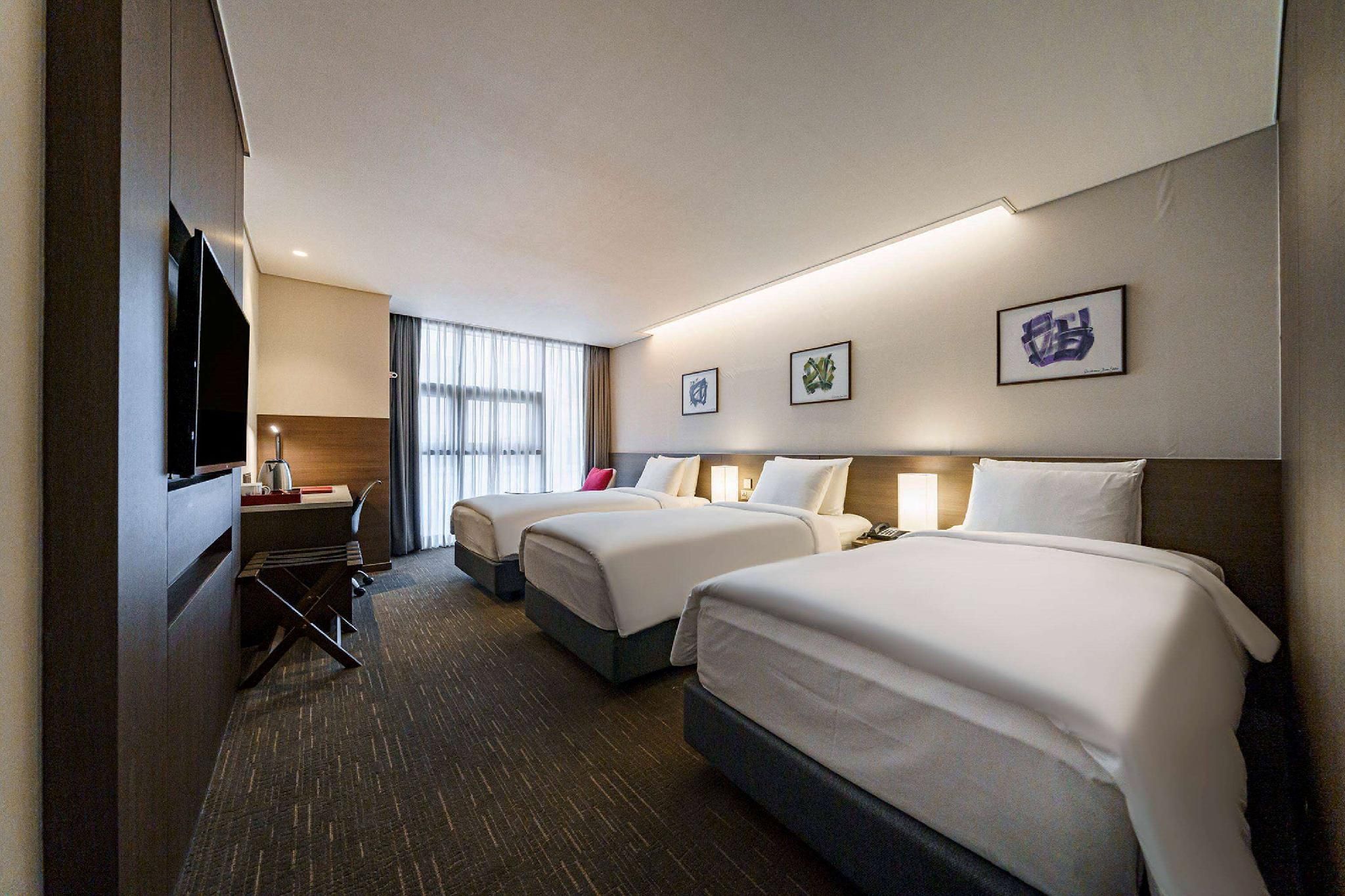 3 Single Beds, Studio Room, Non-Smoking