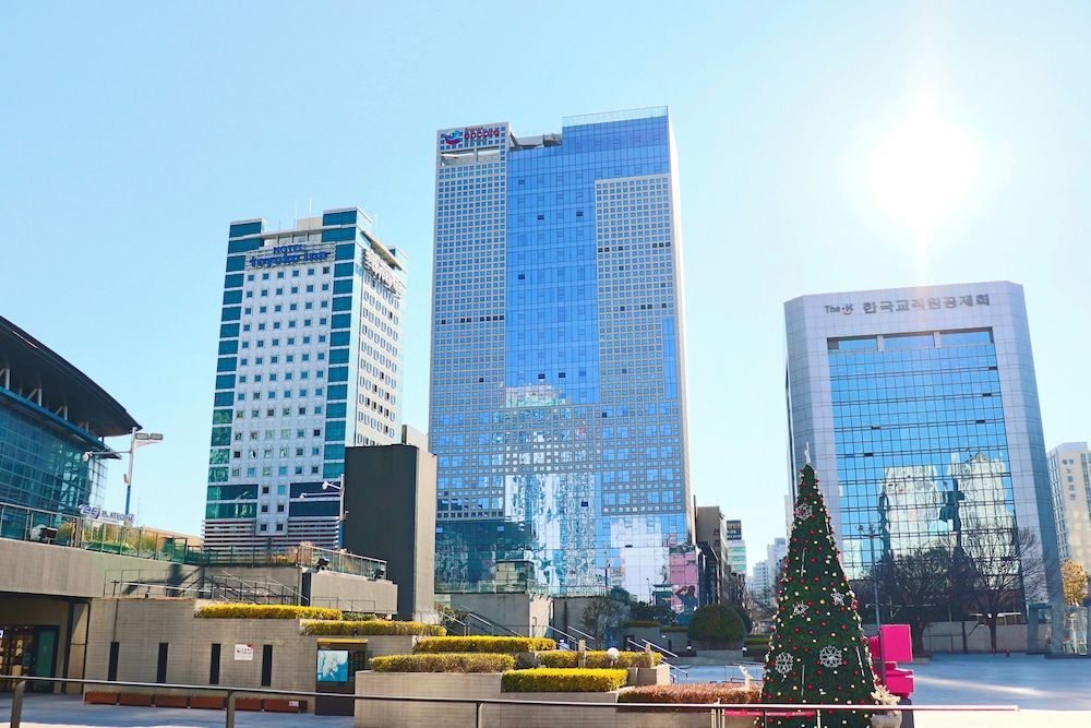 undefined Ramada Encore by Wyndham Busan Station 8