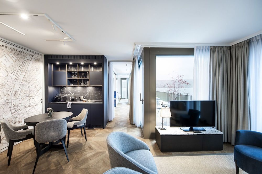 Alex Lake Zürich Penthouse One Bedroom Suite 5