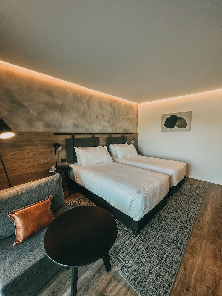 Böden Hotel by AKEN Soul Panoramic Twin Room 3