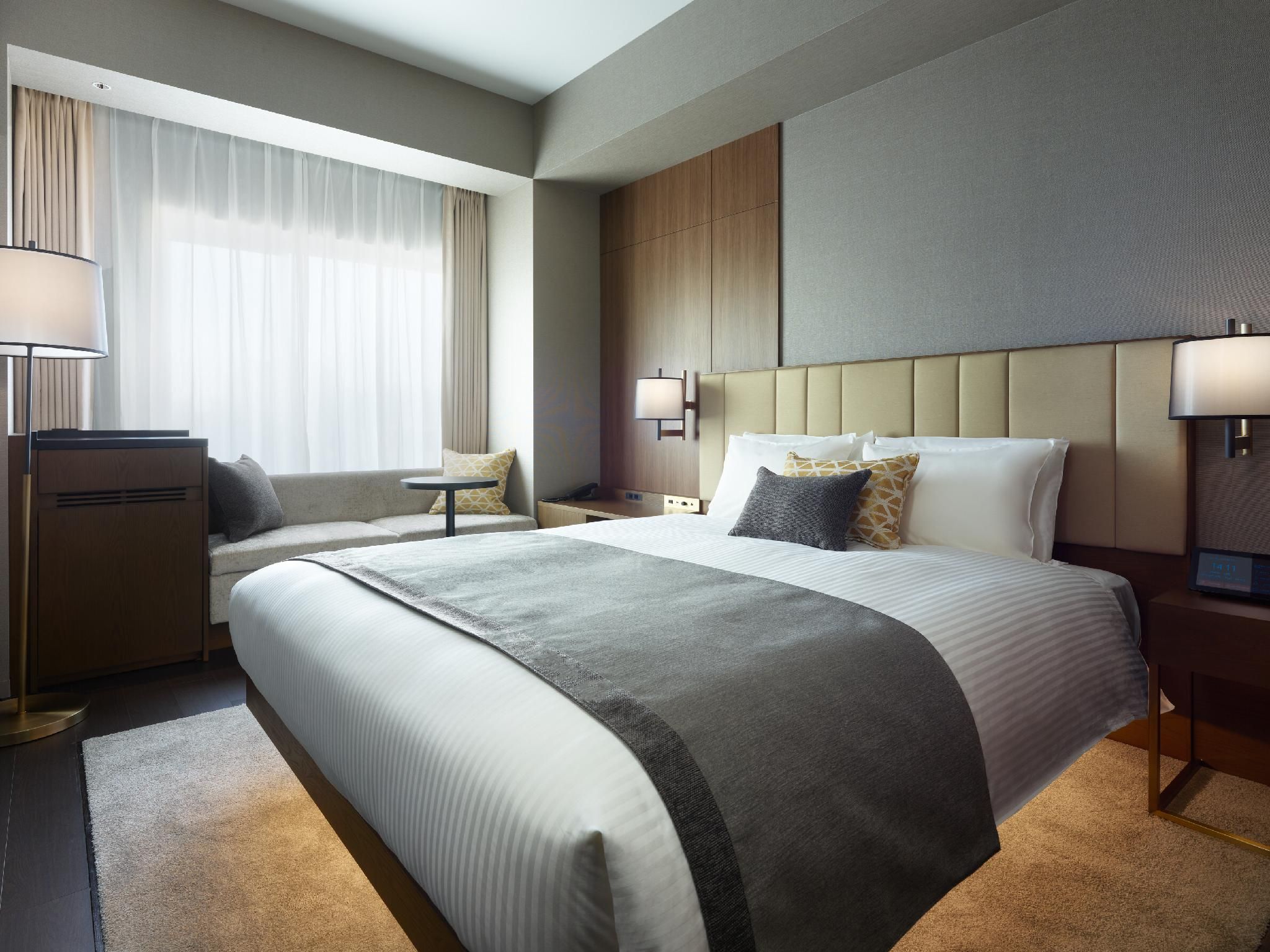Superior - 1 Queen Bed