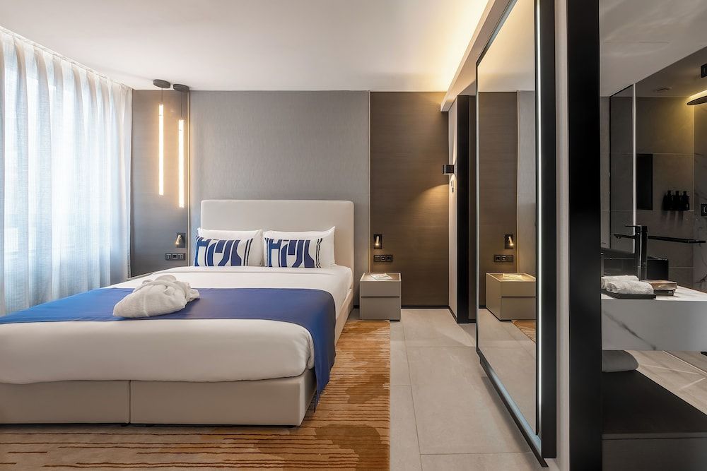 Noom hotel Abidjan Plateau Executive Apartment, Lagoon View 2