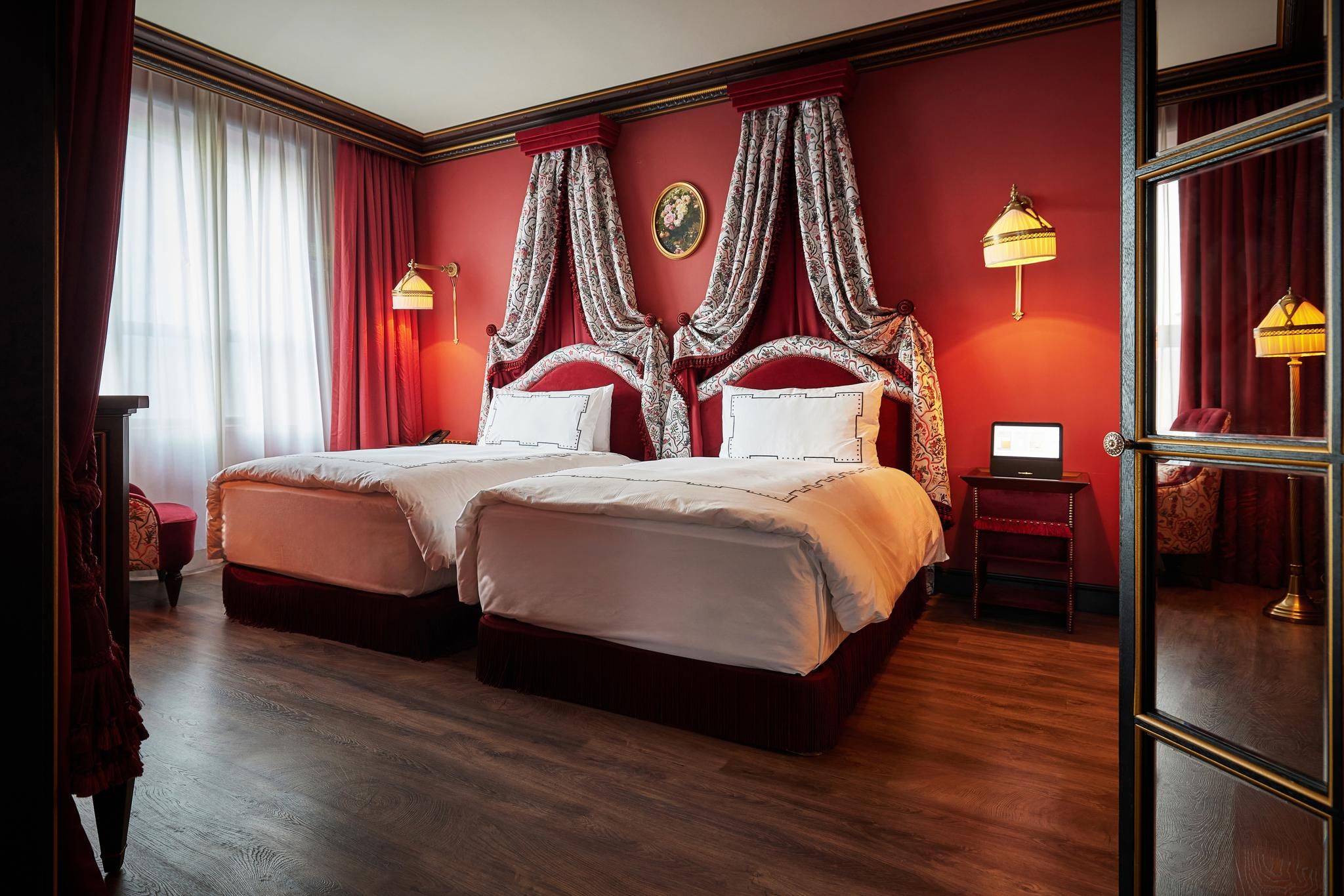 undefined L'Escape Hotel 6