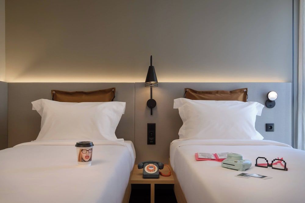 Moxy Lisboa Oriente Room, 2 Twin Beds