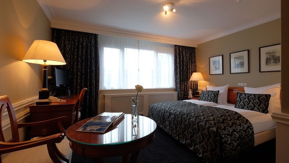 Apollofirst Boutique Hotel Standard Room, 1 Double or 2 Twin Beds 4