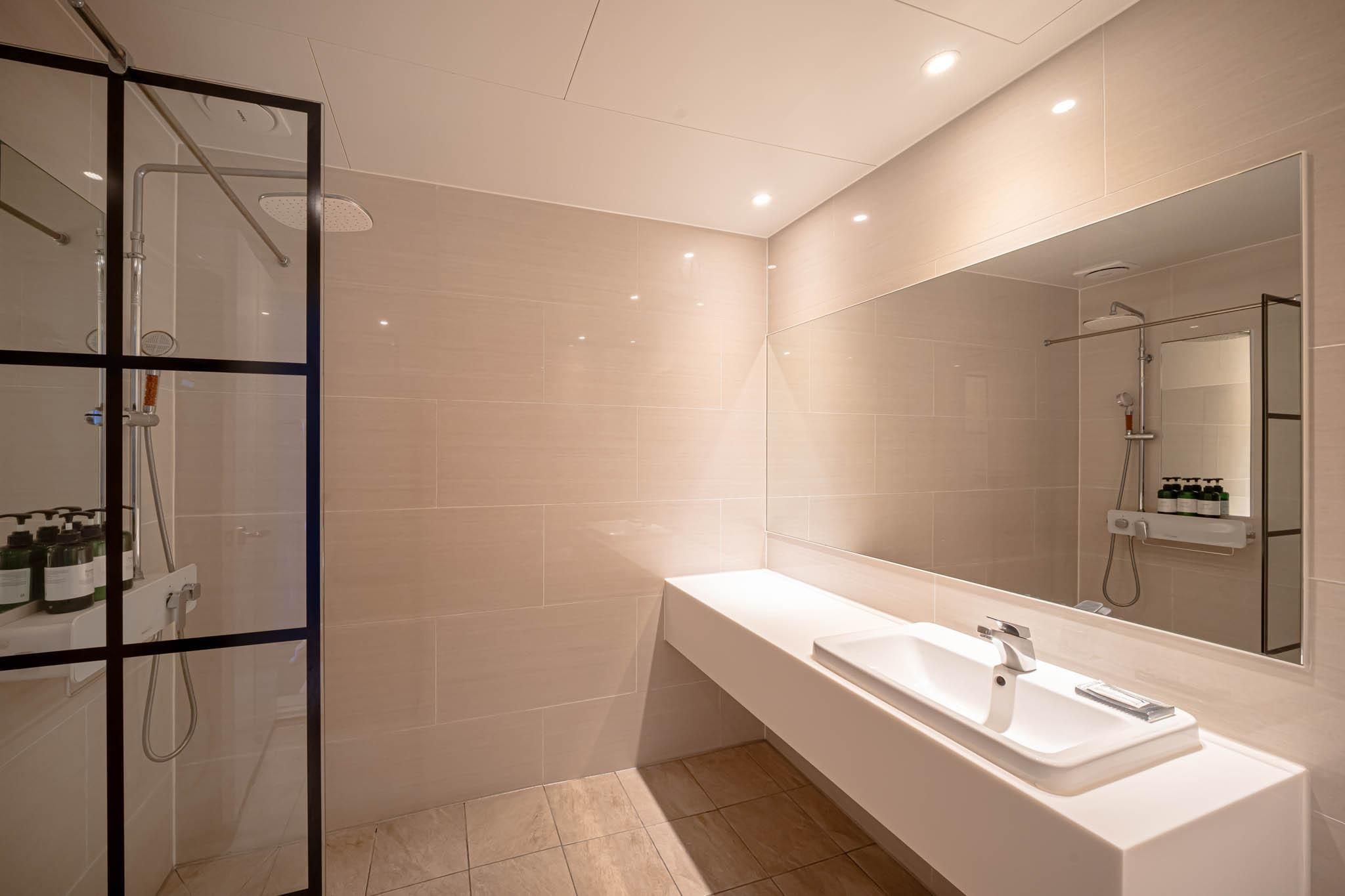 Deluxe Twin Room with Sea View