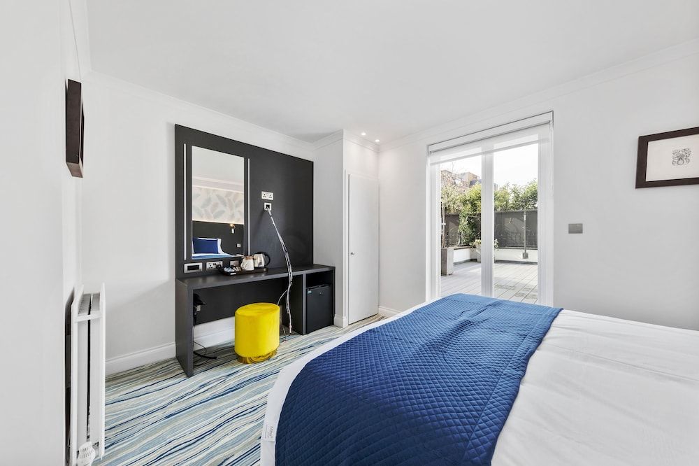 Commodore Hotel Executive Double Room 7