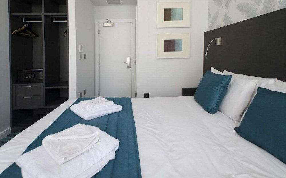 Commodore Hotel Executive Double Room