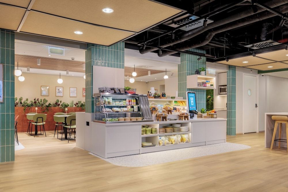 undefined Maxhotel Amsterdam Airport Schiphol 9