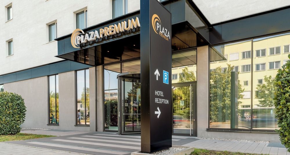 undefined PLAZA Premium München 2