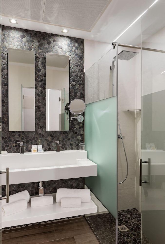 Hotel Francisco I Double Room 4