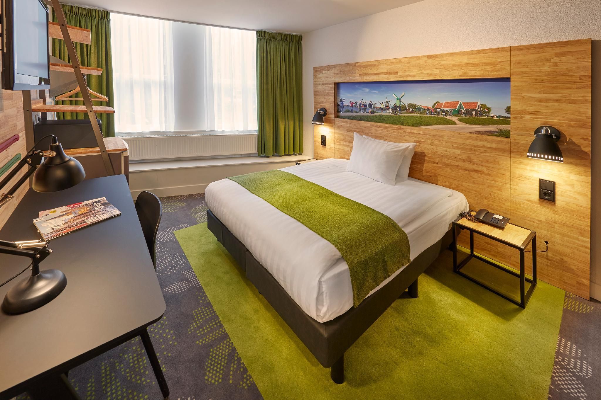 undefined Hotel Nova 6