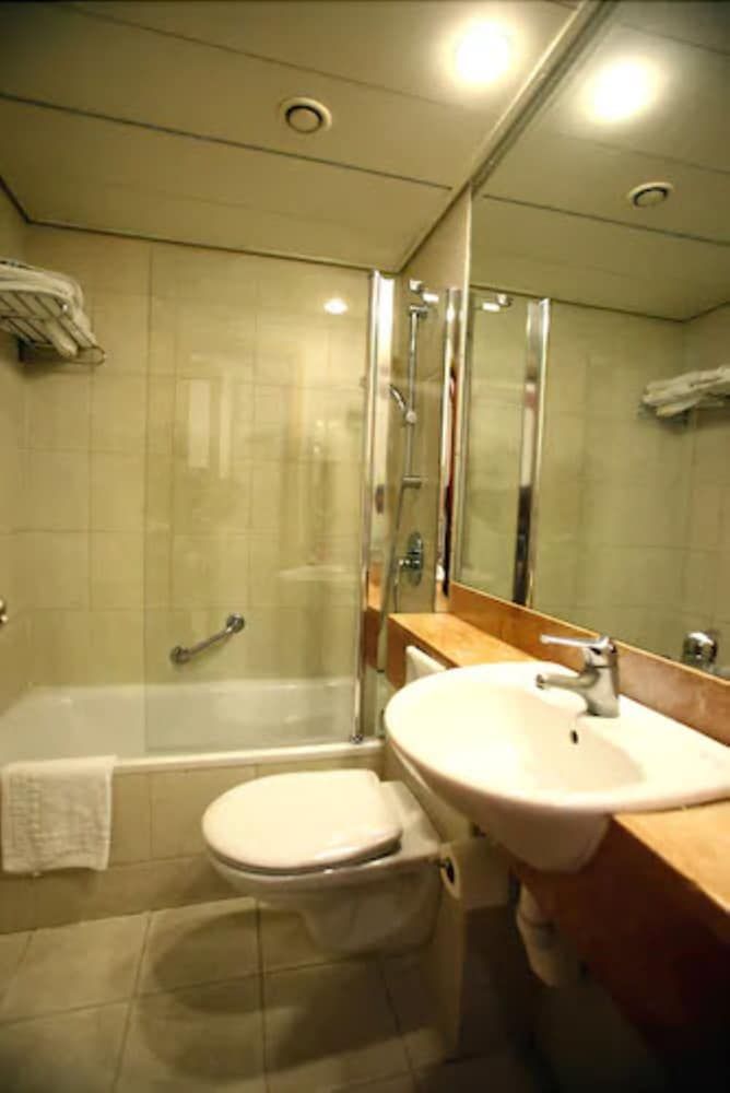 Maxim Hotel Tel Aviv Double Room 12