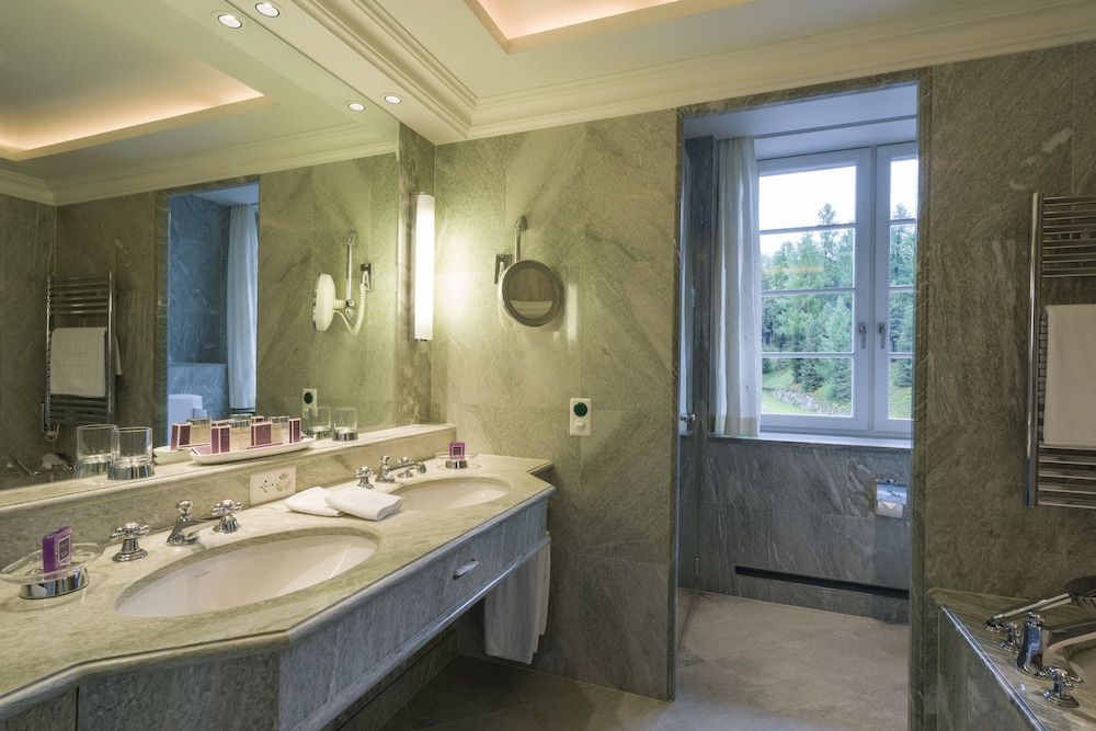 Suvretta House Superior Double Room (Mountain) 7