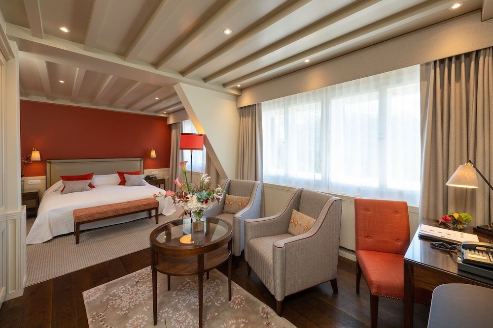 undefined Suvretta House 2