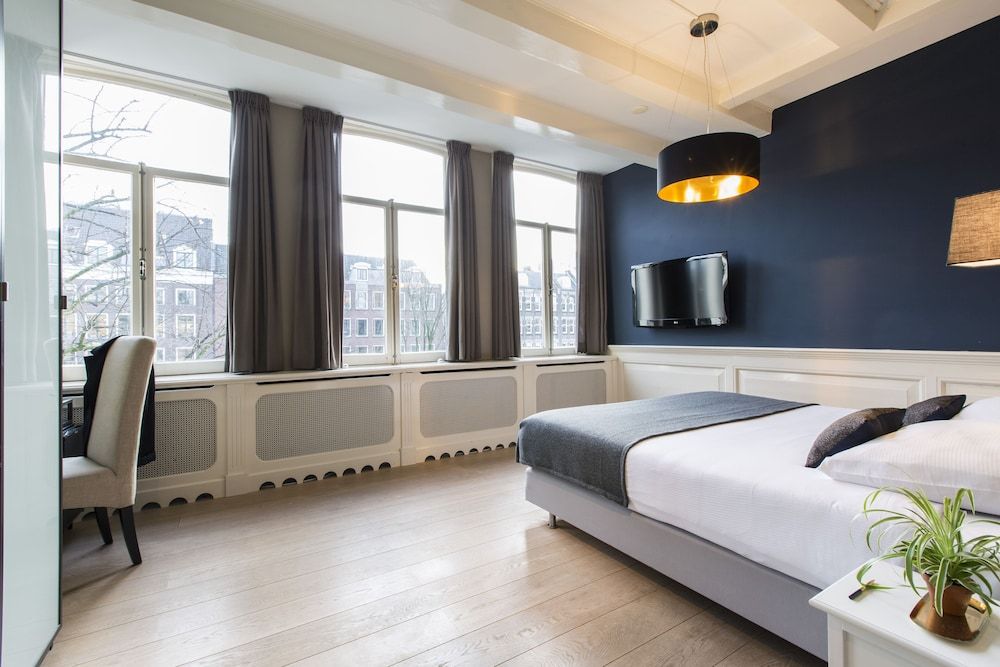 Deluxe Room XL, Canal View