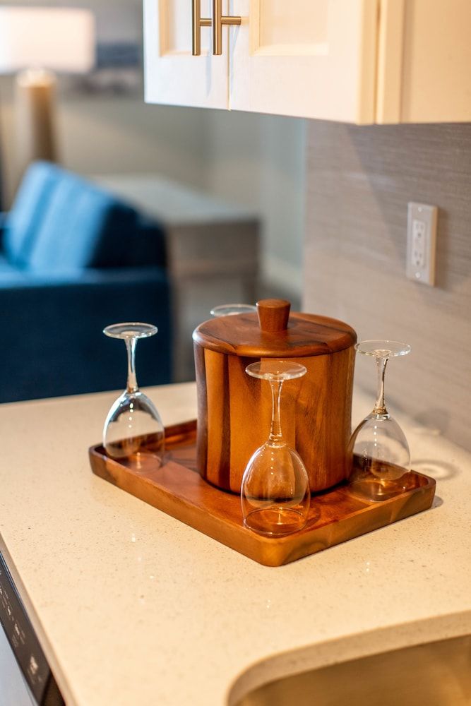 Hotel LBI Queen Queen Studio Suite 11