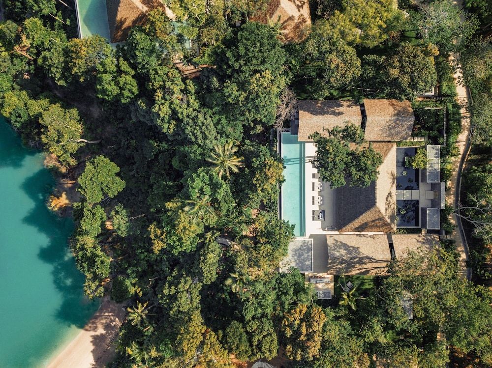 Island Escape Burasari Four-Bedroom Oceanview Pool Villa with Round-Trip Boat Transfer 9