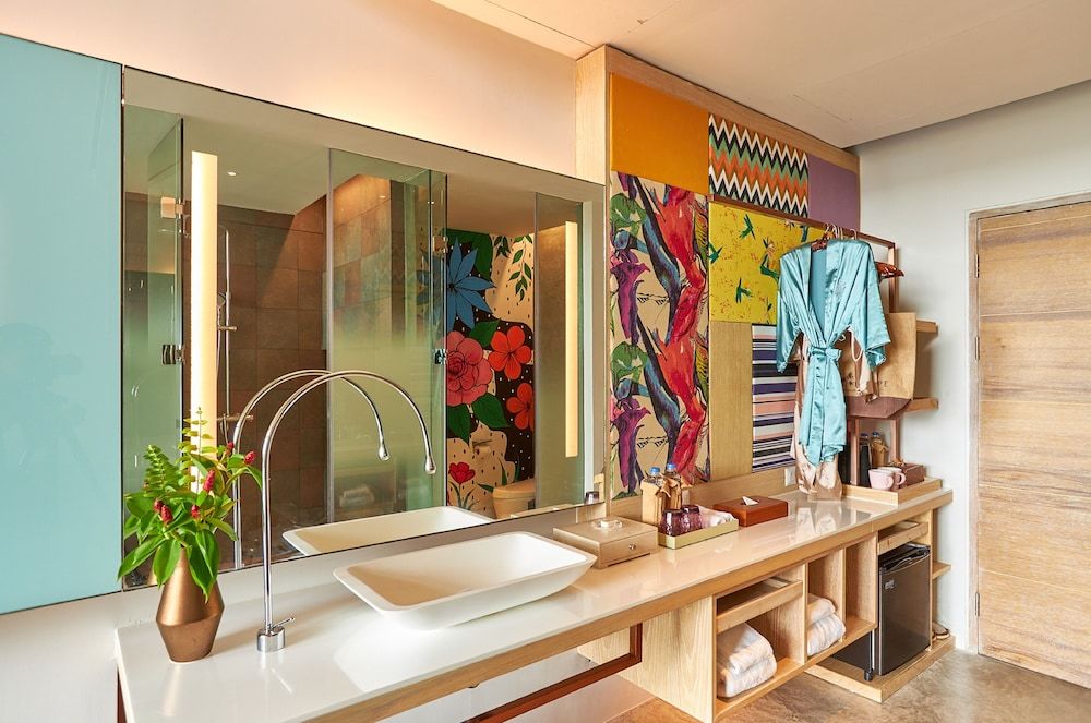 Island Escape Burasari Deluxe Room with Round-Trip Boat Transfer 4