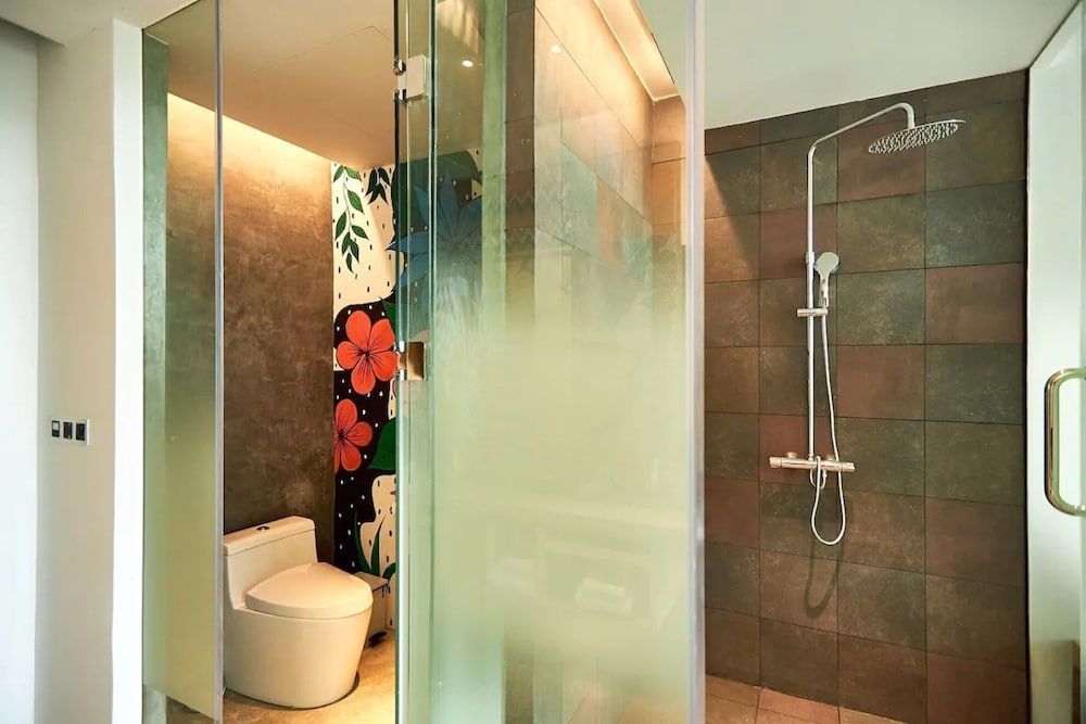 Island Escape Burasari Deluxe Room with Round-Trip Boat Transfer 5