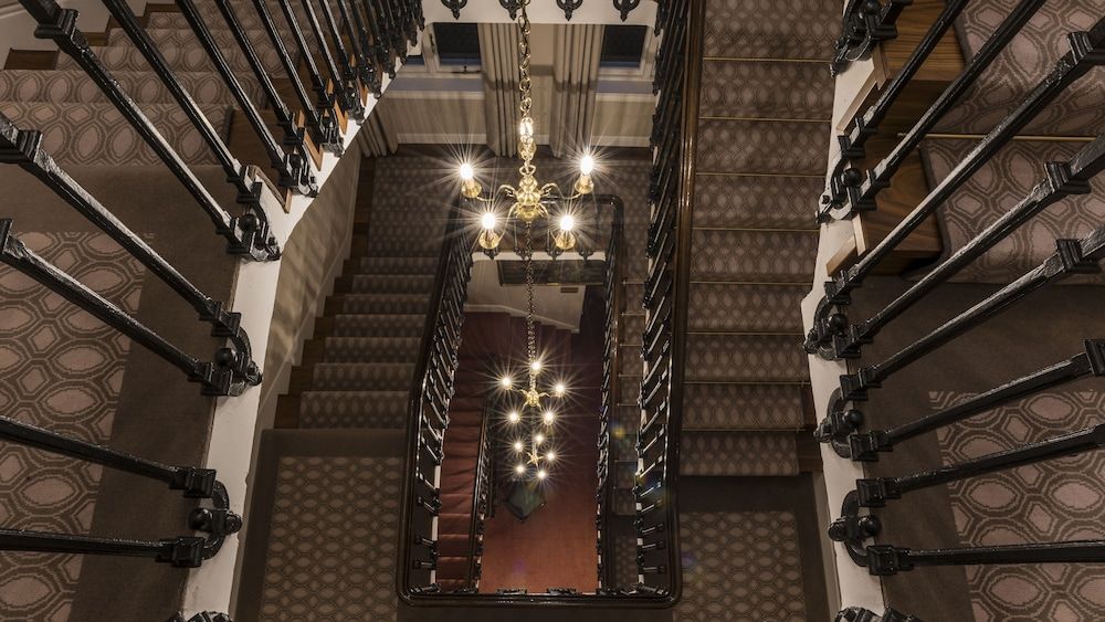 undefined Sloane Place 3