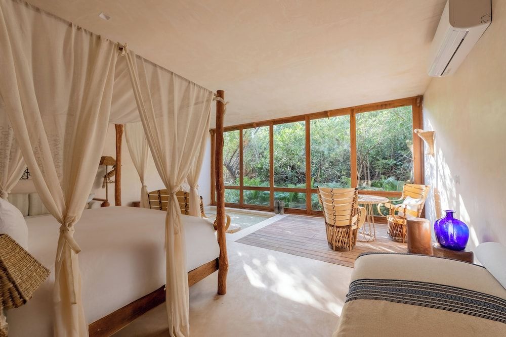 Signature Suite Lower - Jungle Side