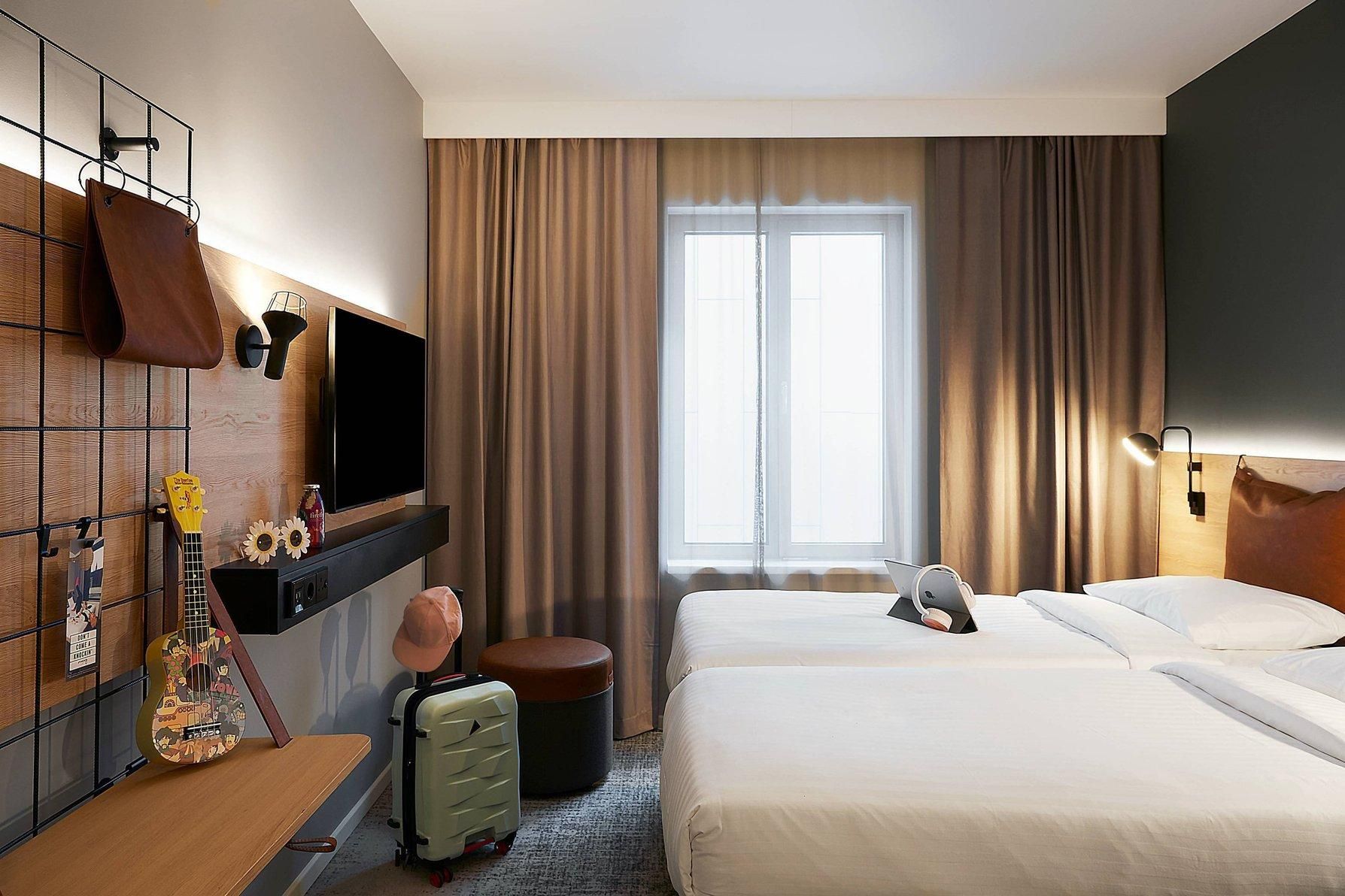 Moxy Twin Sleeper, Guest room, 2 Twin