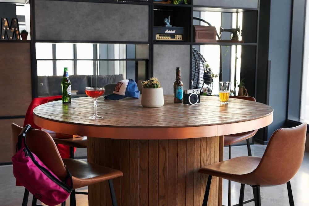 undefined Moxy Edinburgh 5