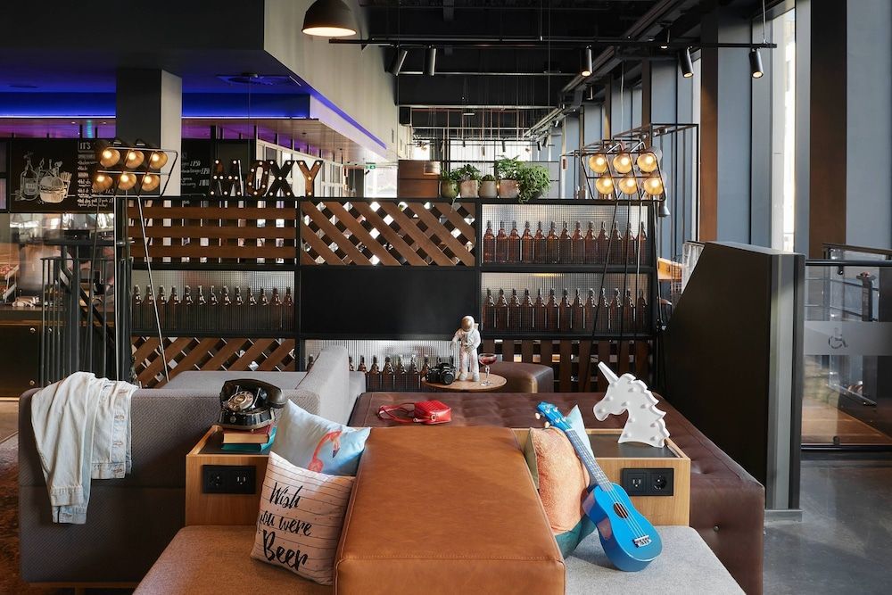 undefined Moxy Edinburgh Fountainbridge 9