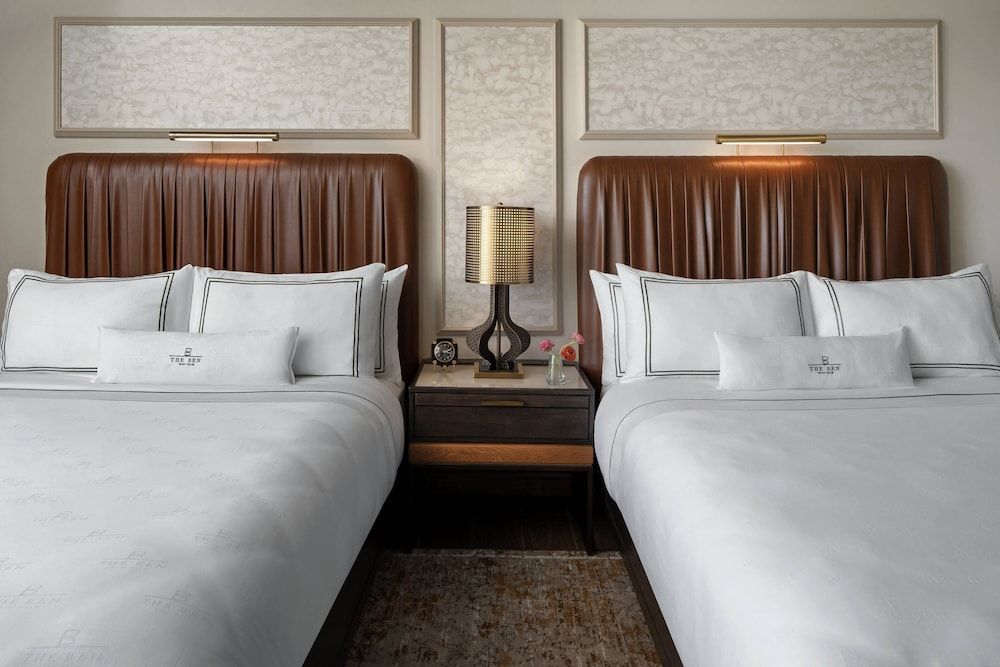 Room, 2 Queen Beds, City View
