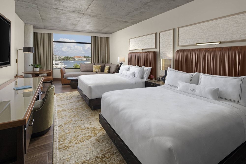 Room, 2 Queen Beds (View)