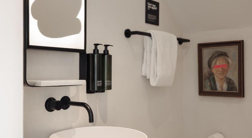 undefined Conscious Hotel Westerpark 10