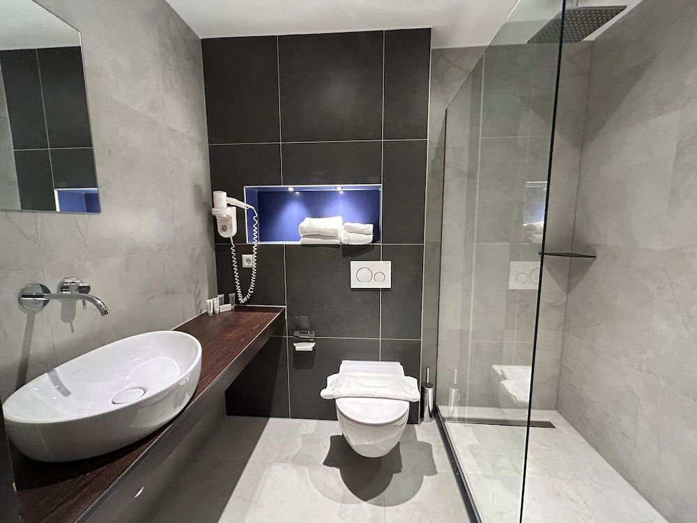 undefined XO Hotels Blue Square 7