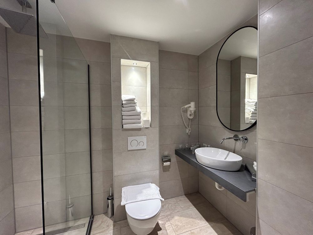 undefined XO Hotels Blue Square 8