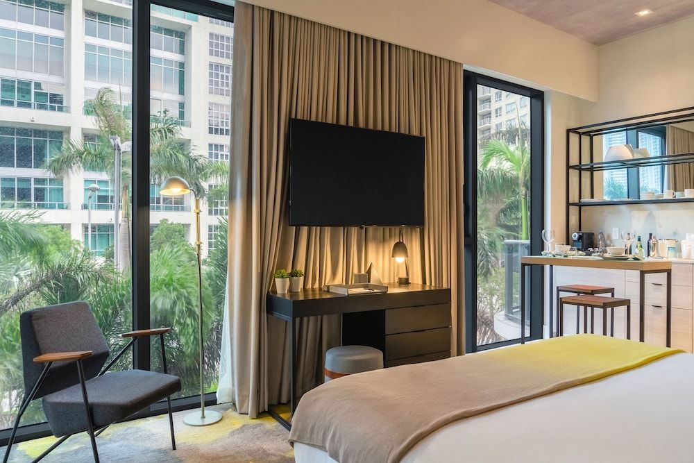 undefined Hyde Suites Midtown Miami 7