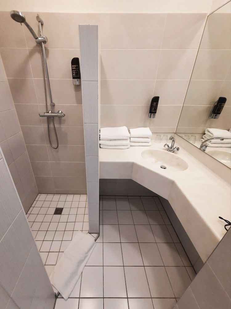 Hotel Washington Triple Room, 3 Twin Beds 4