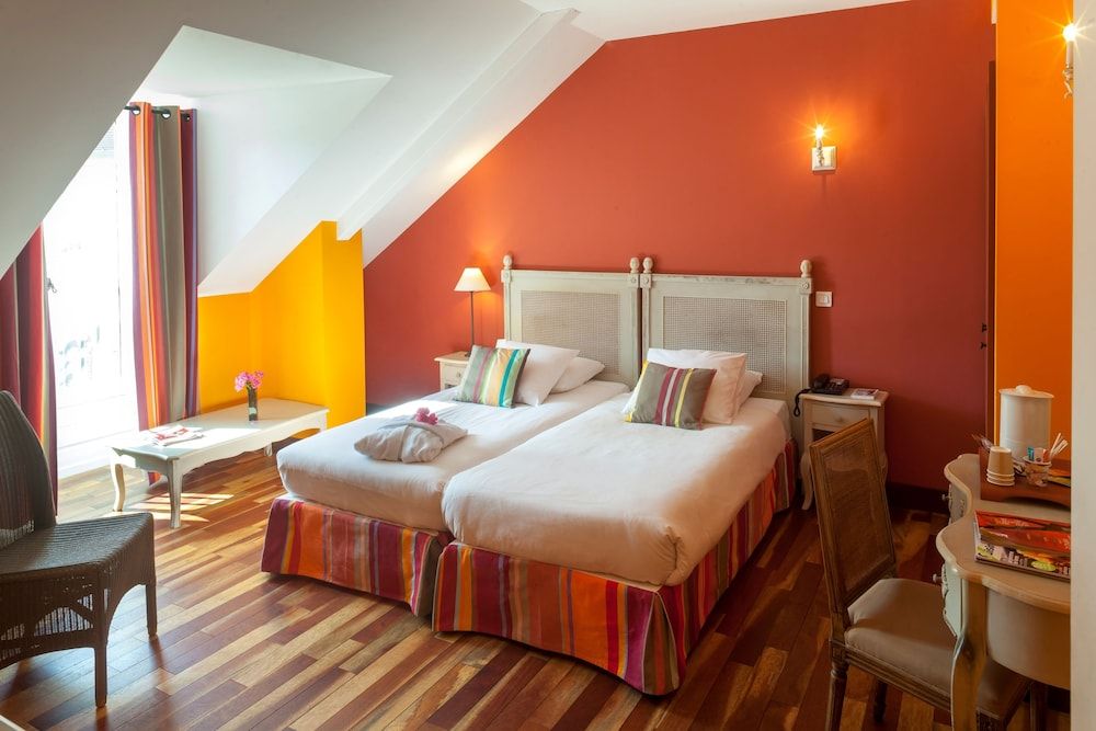 Superior Twin Room
