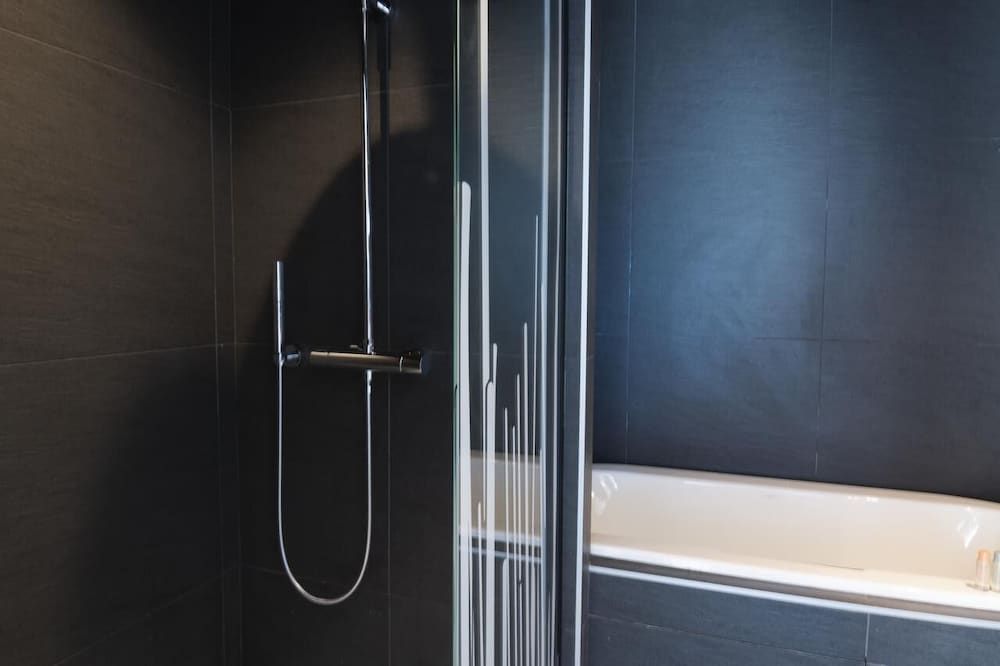 Hotel Belaroia Suite, 1 King Bed with Sofa bed, Bathtub (Duplex) 2