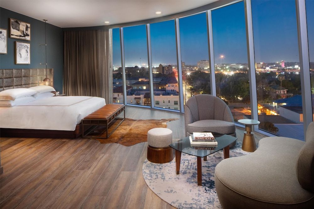 Studio Suite, 1 King Bed (Studio Suite with 1 King Bed)