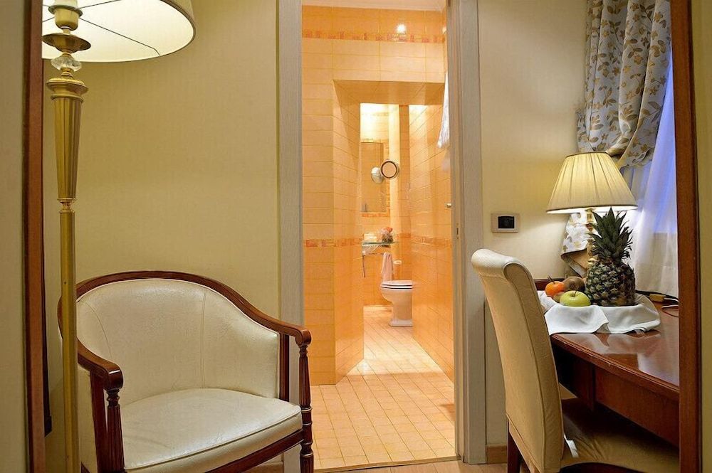 Hotel Homs Classic Double Room 3