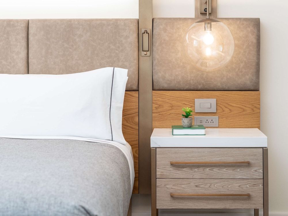 Suite, Balcony (3-Room)