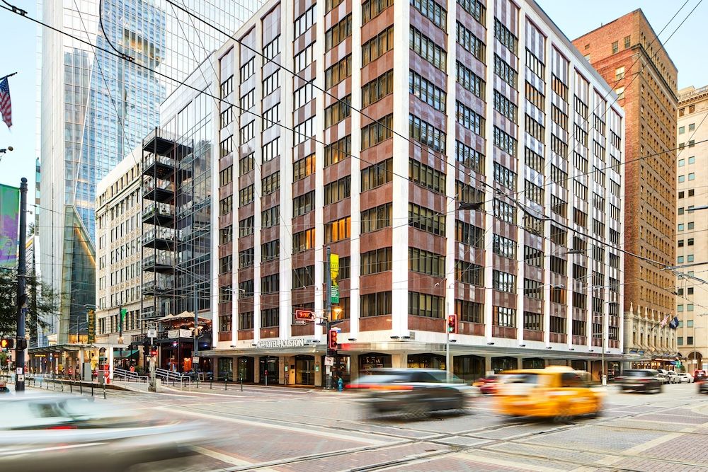 undefined AC Hotel by Marriott Houston Downtown 4