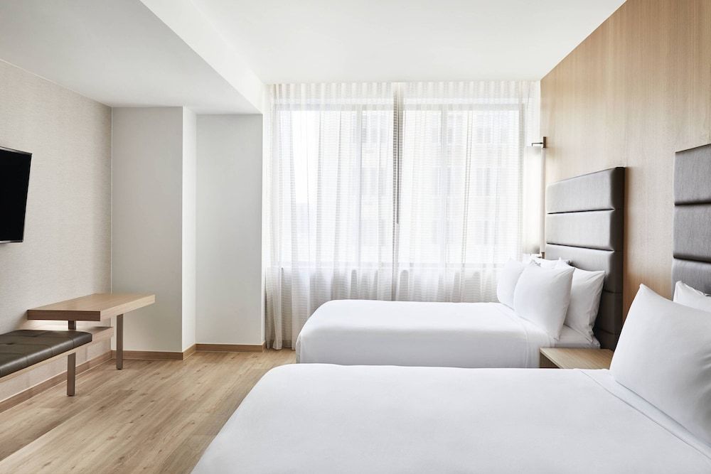 undefined AC Hotel by Marriott Houston Downtown