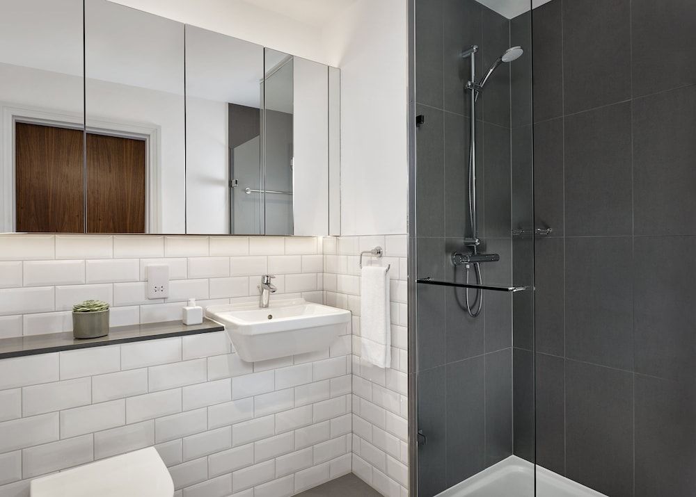 Citadines Islington London Standard Room, Multiple Beds 9