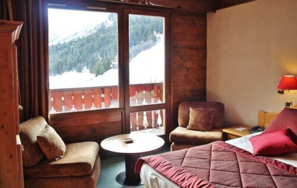 Hotel Mont Vallon Meribel Classic Double or Twin Room, Slope side 7