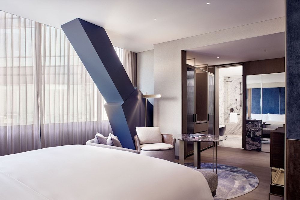Deluxe Room, 1 King Bed, Non Smoking, City View (City View)