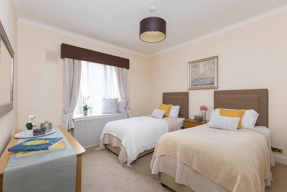 undefined Park Lane Apartments - Shaw House