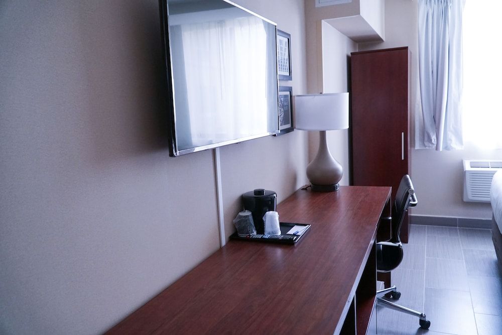 Hotel Mint JFK Airport Classic Room 3