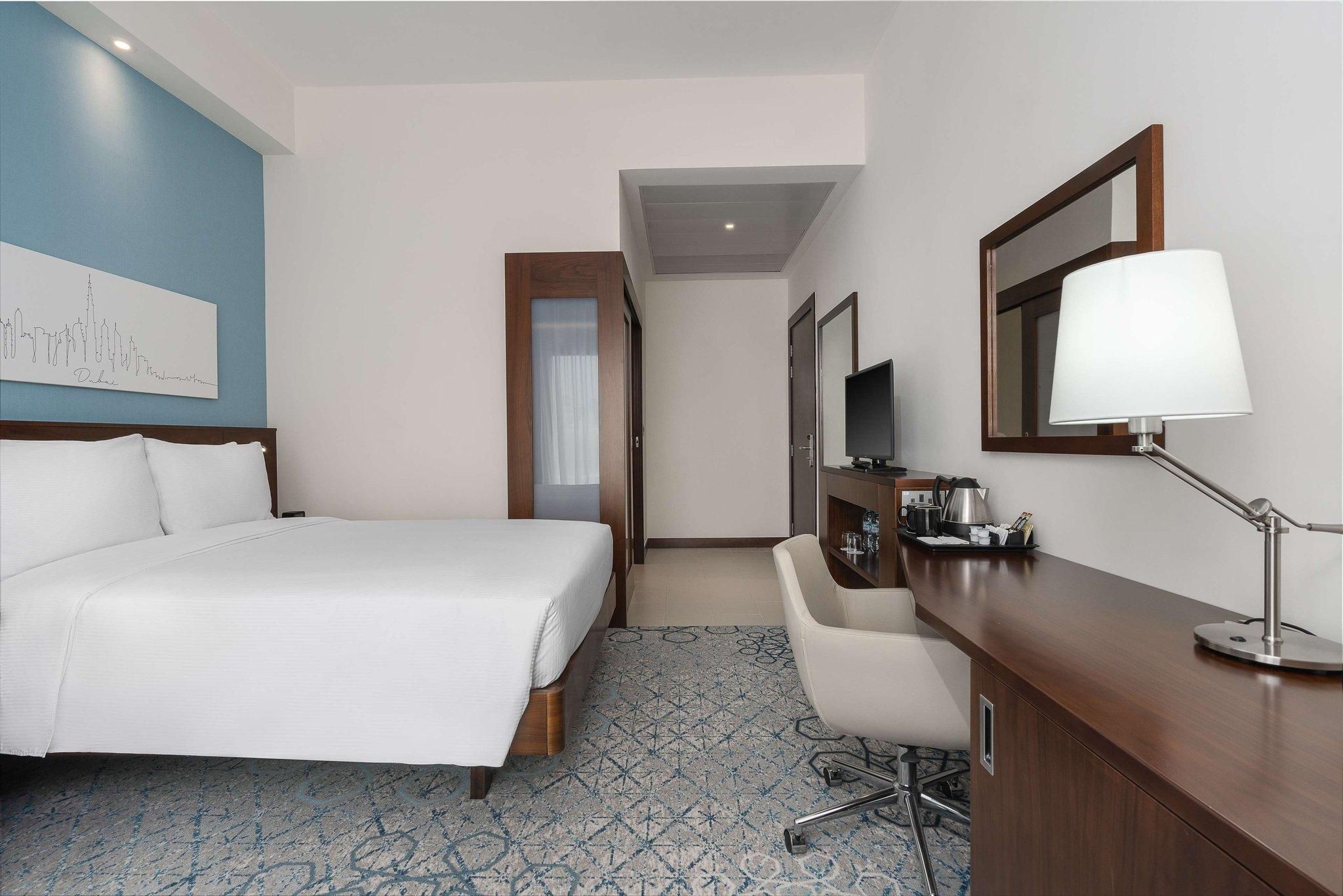 Hampton by Hilton Dubai Al Barsha King Guest Room Smoking 6